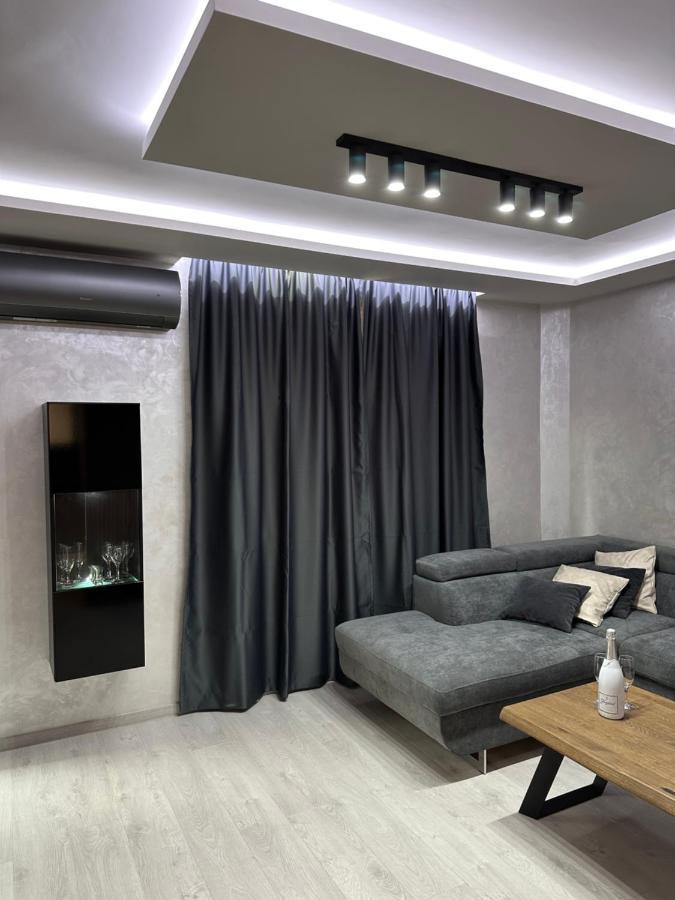 בורגאס Елегантен Двустаен Апартамент Four Seasons מראה חיצוני תמונה